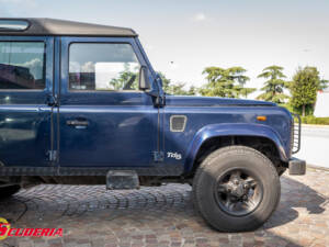 Image 22/36 of Land Rover Defender 110 Td5 (2001)