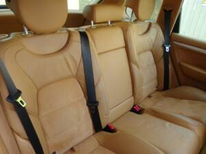 Image 70/98 of Porsche Cayenne GTS (2008)