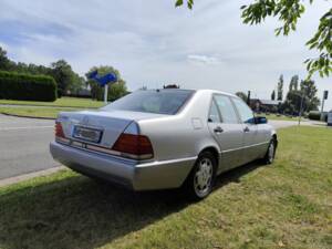 Image 6/7 of Mercedes-Benz S 320 (1994)