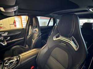 Image 21/50 of Mercedes-Benz E 63 AMG T (2017)