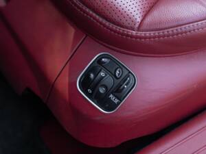 Image 47/50 of Mercedes-Benz SL 55 AMG (2002)
