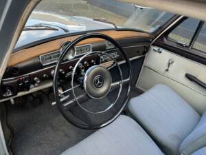 Image 35/86 of Mercedes-Benz 190 Db (1959)