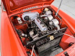 Imagen 35/50 de MG MGB GT (1975)