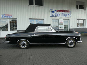 Imagen 7/24 de Mercedes-Benz 220 SE Cabriolet (1959)