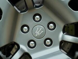 Image 18/50 of Maserati GranTurismo 4.2 (2009)