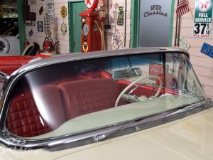 Image 9/50 of Oldsmobile 98 Starfire (1956)