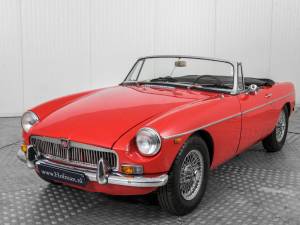 Image 17/50 de MG MGB (1965)