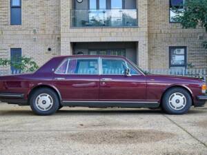 Bild 4/40 von Rolls-Royce Flying Spur (1900)