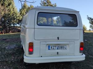 Bild 90/98 von Volkswagen T2b Kastenwagen (1979)