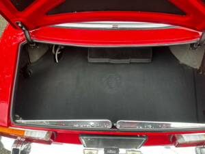 Image 5/11 of Alfa Romeo 2000 Spider Veloce (1974)