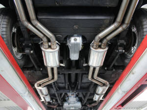 Image 37/50 of Ferrari 250 GT&#x2F;E (1964)