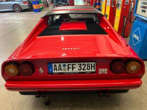 Image 18/22 of Ferrari 328 GTB (1986)