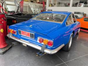 Image 4/20 of Ferrari 365 GT 2+2 (1969)