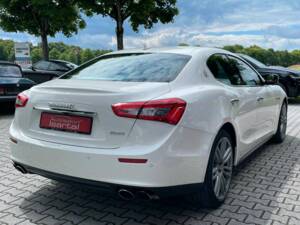 Image 7/18 of Maserati Ghibli (2014)
