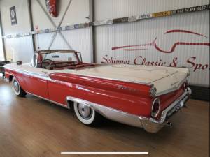 Afbeelding 29/31 van Ford Fairlane Skyliner (1959)