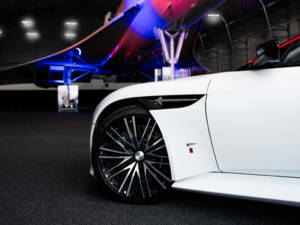 Image 50/51 de Aston Martin DBS Superleggera Volante (2020)