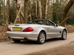 Image 3/43 de Mercedes-Benz SL 500 (2003)