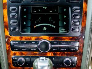 Image 23/50 de Bentley Continental GT (2004)