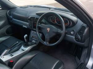 Image 35/41 of Porsche 911 Carrera (2004)