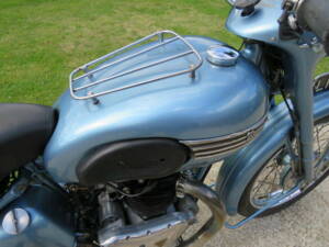 Bild 24/39 von Triumph DUMMY (1950)