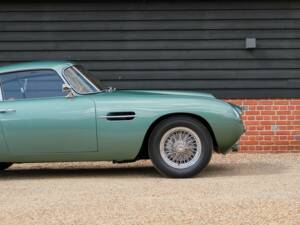 Image 19/50 of Aston Martin DB 4 GT (1961)