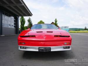 Bild 17/66 von Pontiac Firebird TransAm (1989)