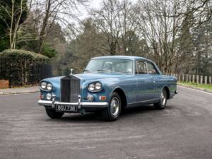 Image 2/27 of Rolls-Royce Silver Cloud III &quot;Chinese Eyes&quot; (1964)