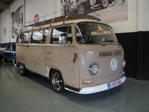 Image 2/43 de Volkswagen T2a minibus (1969)