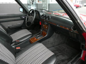 Image 12/28 of Mercedes-Benz 280 SL (1982)