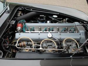 Bild 19/23 von Aston Martin DB 6 Vantage (1967)