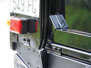Bild 75/97 von Land Rover Defender 90 Td5 (2000)
