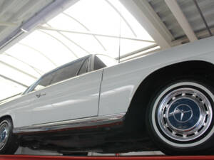 Afbeelding 43/50 van Mercedes-Benz 280 SE (1968)