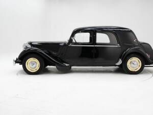 Image 8/15 of Citroën Traction Avant 15&#x2F;6 (1954)
