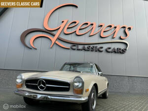 Image 2/20 de Mercedes-Benz 280 SL (1970)