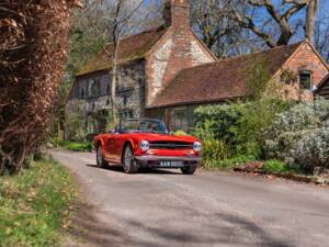 Image 12/41 of Triumph TR 6 (1972)