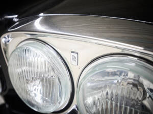 Image 17/99 of Rolls-Royce Corniche I (1979)