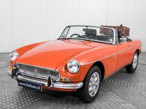 Image 17/50 of MG MGB (1972)