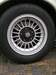 Image 18/18 de BMW 528i (1980)