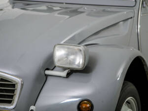 Image 22/50 de Citroën 2 CV 6 (1980)