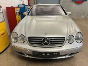 Image 4/18 de Mercedes-Benz CL 600 (2001)