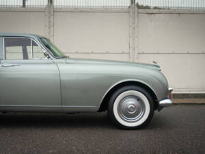 Image 5/57 of Bentley S 2 Continental (1961)