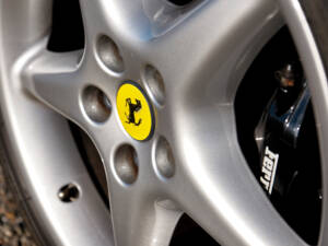 Image 28/72 of Ferrari 550 Maranello (2000)