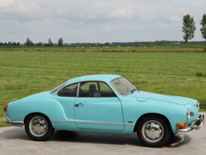 Image 48/50 of Volkswagen Karmann Ghia 1600 (1970)