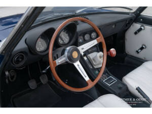 Image 15/33 of Alfa Romeo 1600 Spider (1975)