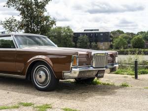 Image 9/37 of Lincoln Continental Mark III Hardtop Coupé (1971)