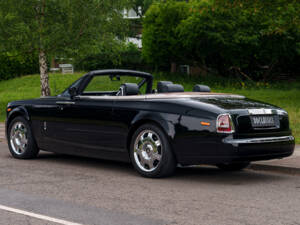Immagine 4/29 di Rolls-Royce Phantom DHC (2008)