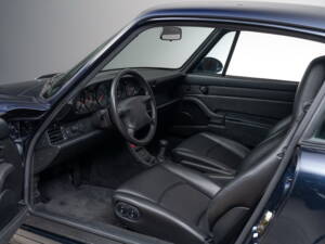 Bild 21/24 von Porsche 911 Carrera (1993)