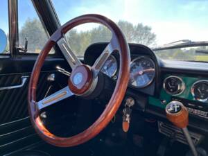 Image 44/91 of Alfa Romeo 1750 Spider Veloce (1969)