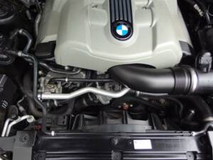 Image 81/96 of BMW 645Ci (2004)