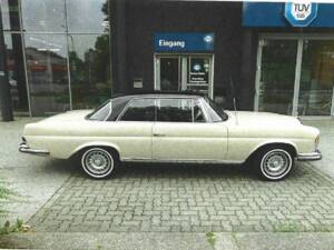 Image 12/59 de Mercedes-Benz 280 SE (1969)